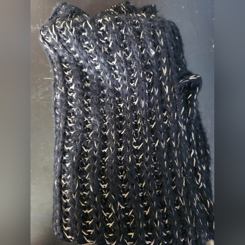 Scarf - Picture 2 of 2